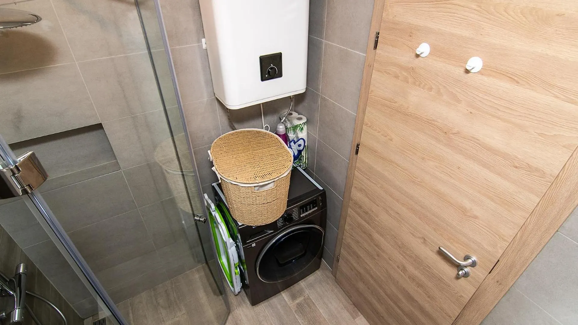 Super Luxury Flat For 2 In Deluxe Azur Apartment Varna
